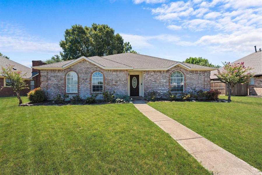 3306 Suzanne Drive, Rowlett, TX 75088