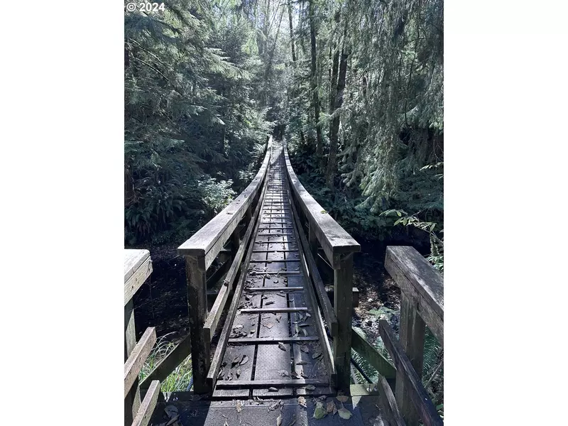 Arch Cape, OR 97102