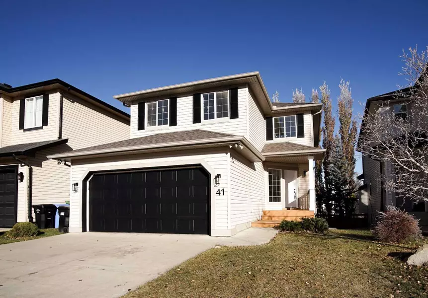 41 Valley Crest Close NW, Calgary, AB T3B 5W9