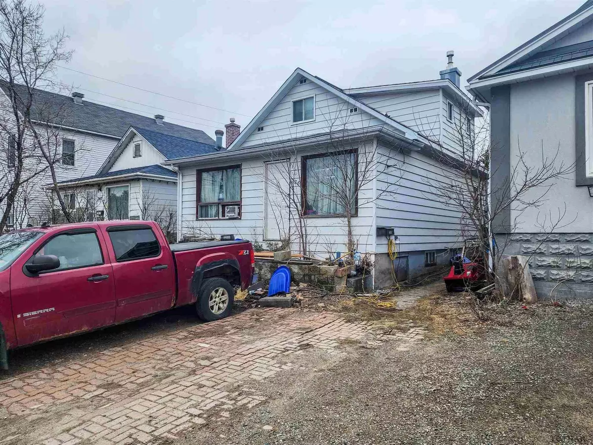 Timmins, ON P4N 6R1,236 Tamarack ST