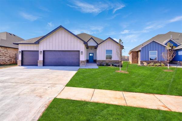 10613 Little Sallisaw Creek Drive, Yukon, OK 73099