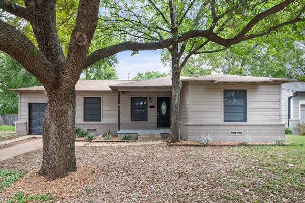 1215 Marydale Drive,  Arlington,  TX 76013