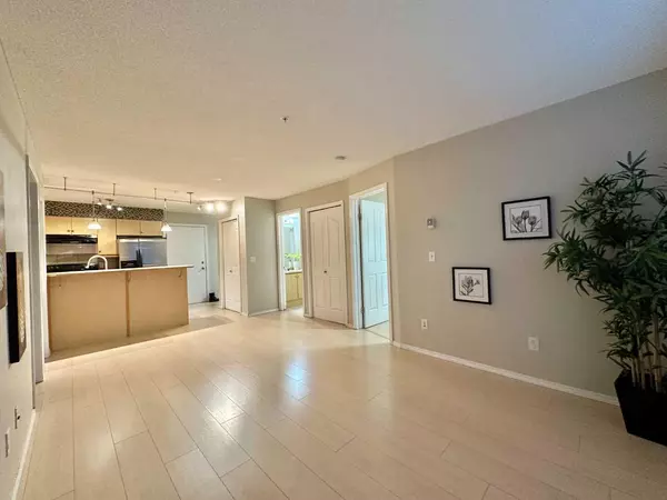 60 Panatella ST NW #4115, Calgary, AB T3K 0M1