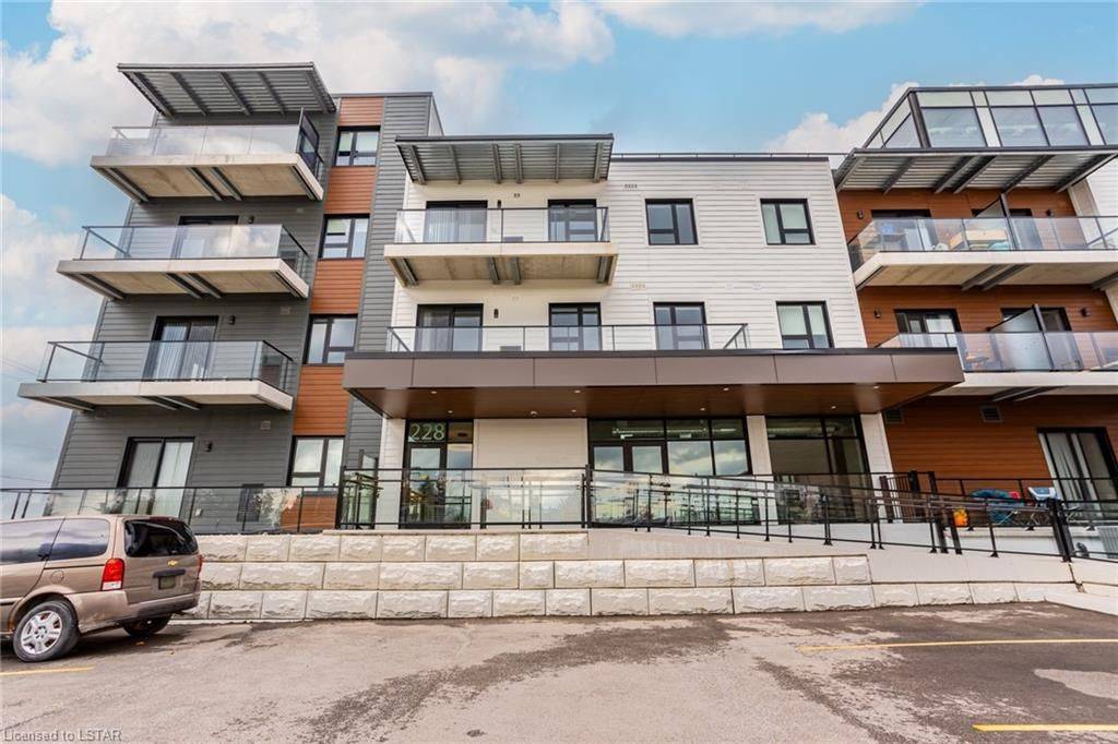 South Huron, ON N0M 1S3,228 MCCONNELL ST #308