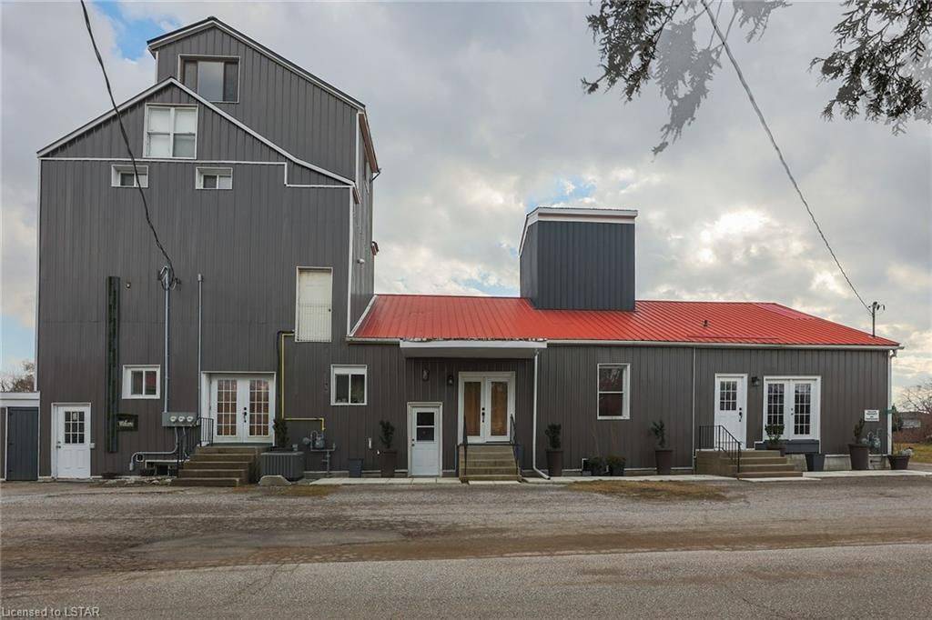 Lambton, ON K6H 5R6,3911 WAREHOUSE ST