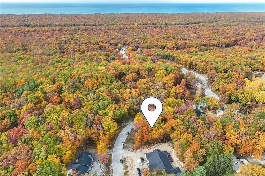 Lambton Shores, ON N0M 1T0,10099 PINERY BLUFFS RD