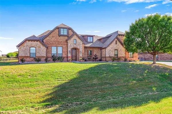 13311 Kira Lane, Justin, TX 76247