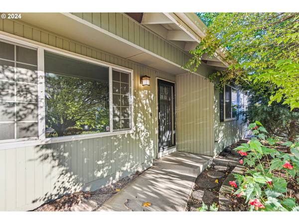 Eugene, OR 97404,943 SAVILLE AVE