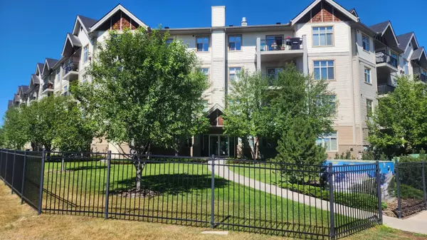 100 Lakeway BLVD #305, Sylvan Lake, AB T4S 0A4