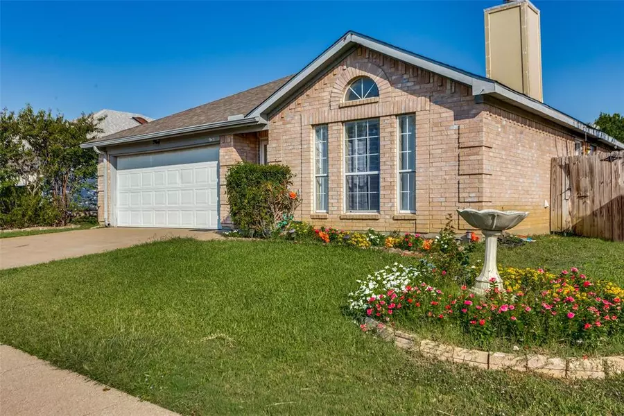 945 Tennessee Trail, Arlington, TX 76017