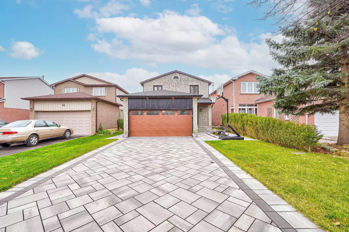 Richmond Hill, ON L4C 8J8,7 Constellation CRES