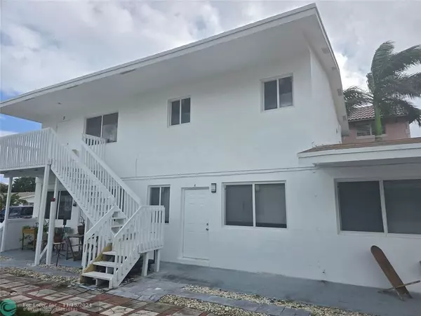 Lauderdale By The Sea, FL 33308,4533 Poinciana St  #2