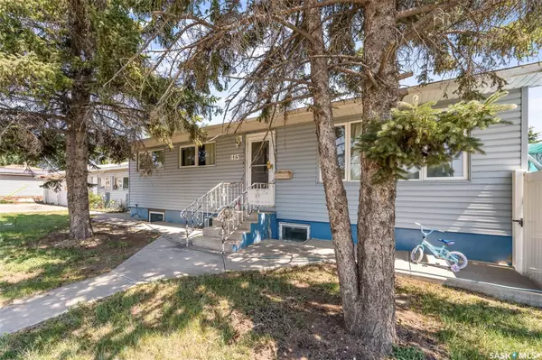 Moose Jaw, SK S6H 4H6,415 9th AVENUE NW