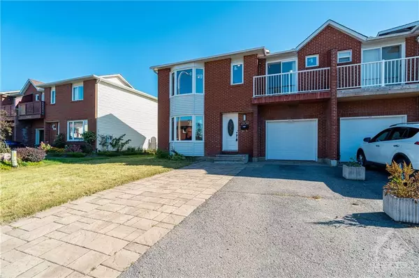 Gloucester, ON K1T 2V5,2838 GOTHWOOD PL