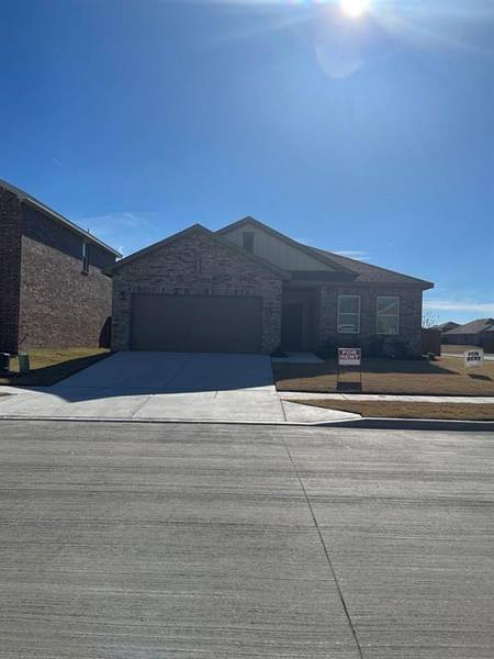 1677 hossler, Haslet, TX 76052