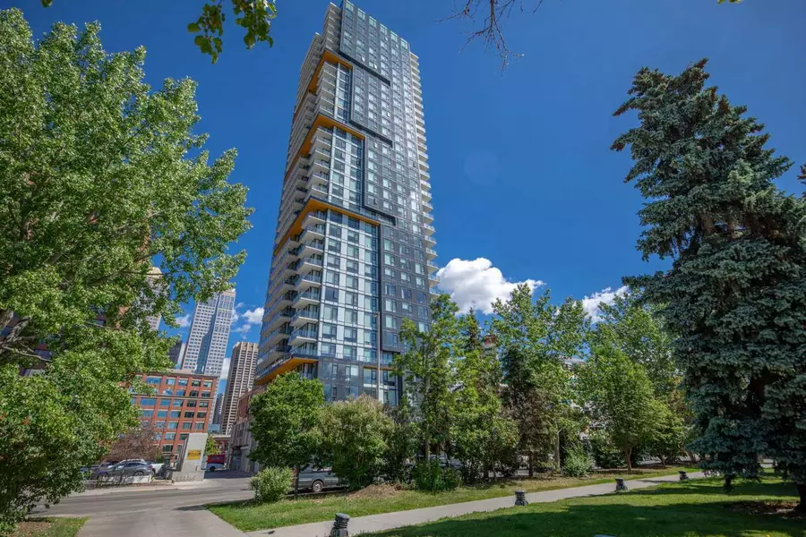 310 12 AVE Southwest #2605, Calgary, AB T2R 1B5