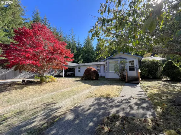 Bandon, OR 97411,87604 HOLLY LN