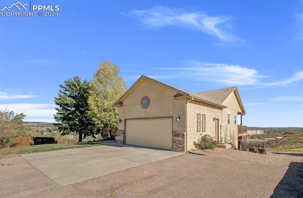 Colorado Springs, CO 80907,1035 Valkenburg DR