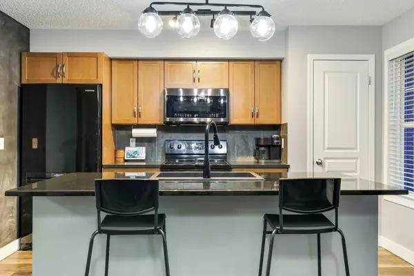 Calgary, AB T2Z 0T8,250 NEW BRIGHTON Villas SE #110