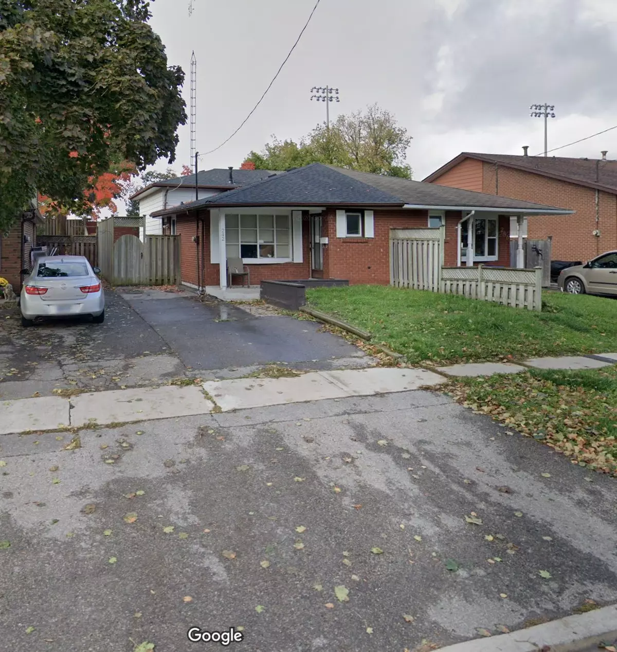 Oshawa, ON L1J 5X4,242 Vancouver ST #Lower