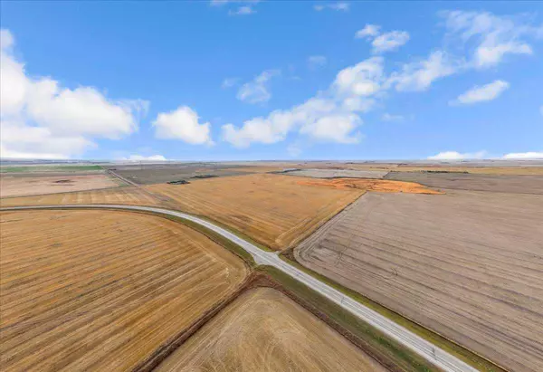 Rural Vulcan County, AB T0L1P0,HIGHWAY 24