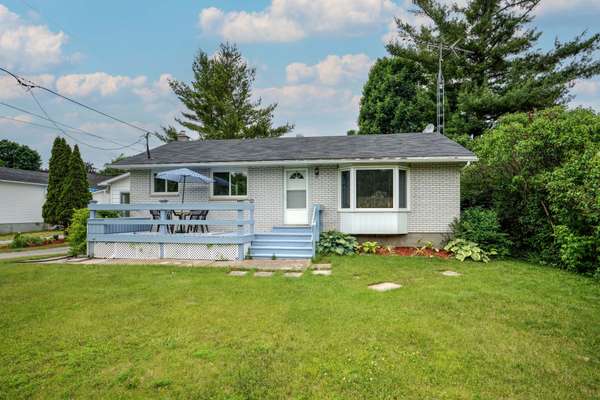 1 MAIN ST, Rideau Lakes, ON K0G 1V0