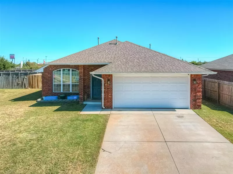 7904 Woodhue Drive, Oklahoma City, OK 73135