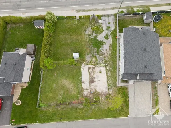 Ottawa, ON K1W 1C1,6074-6078 BUTTONFIELD PL