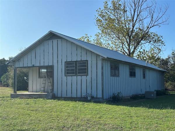 De Leon, TX 76444,640 S Preston Street