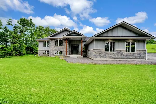 125 Potter RD, Quinte West, ON K8V 5P6