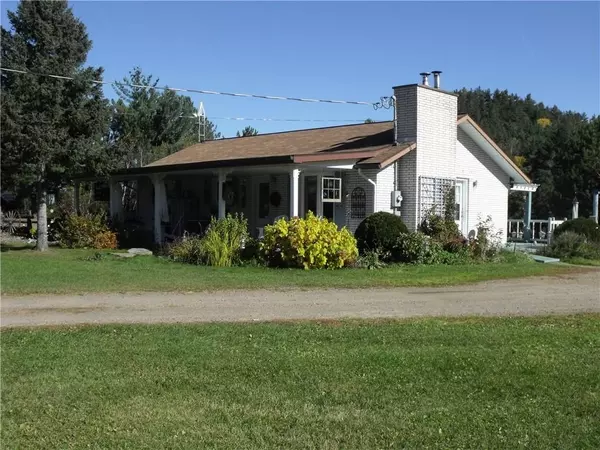 11462 OPEONGO RD, Madawaska Valley, ON K0J 1B0