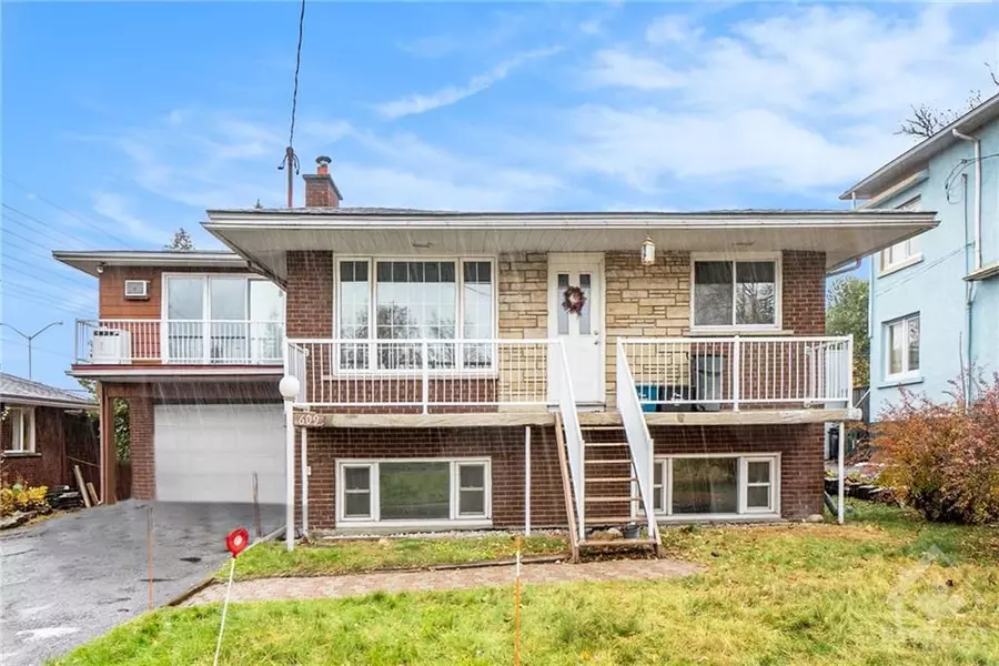 609 MALARTIC AVE #1, Overbook - Castleheights And Area, ON K1K 0X2