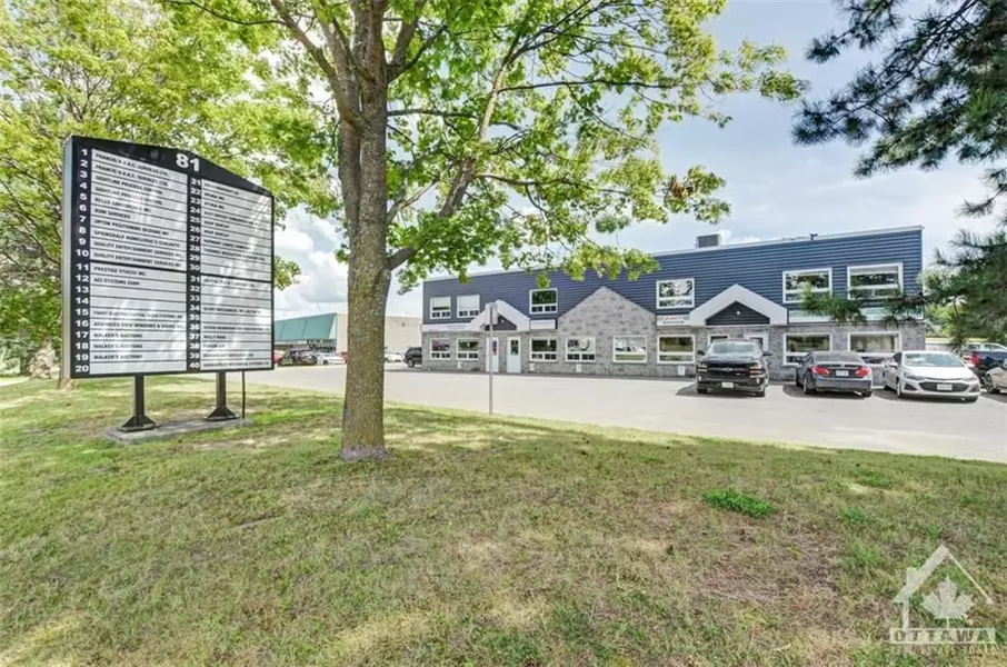 81 AURIGA DR #39, Country Place - Pineglen - Crestview And Area, ON K2E 7Y5