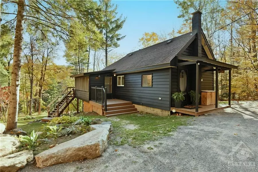 2255 B CALABOGIE RD, Greater Madawaska, ON K0J 1G0