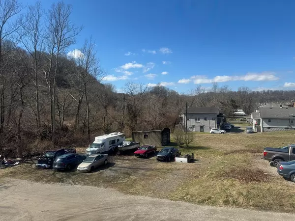 Weirton, WV 26062,694 Cove Road