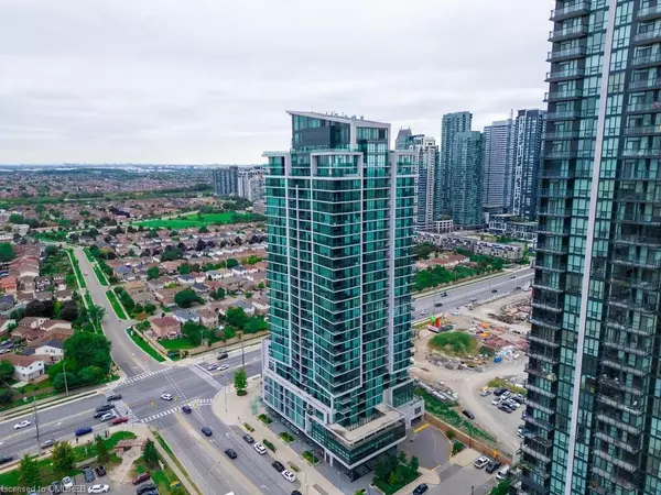 Mississauga, ON L5B 0H8,3985 GRANDPARK DR #PH2803