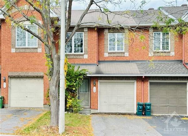 13 FAIRPARK DR, Barrhaven, ON K2G 6X1