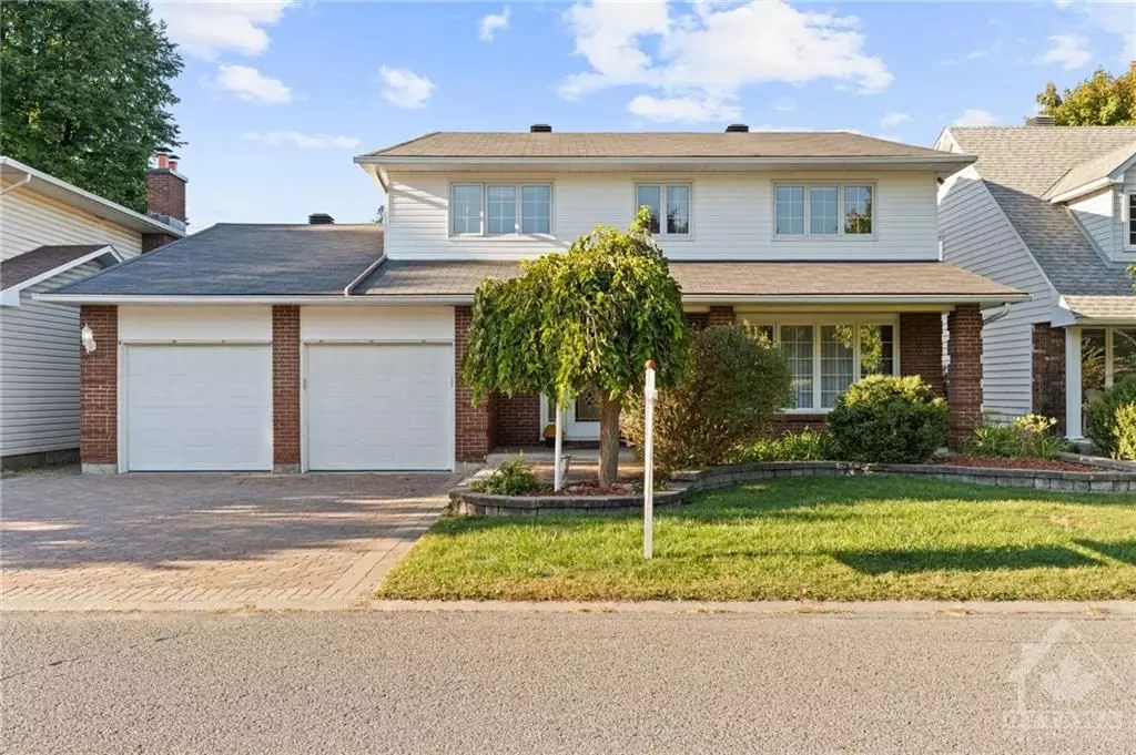 Barrhaven, ON K2J 1K8,58 KNOLLSBROOK DR