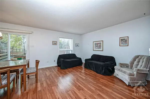 Barrhaven, ON K2G 5Y7,89 MARKLAND CRES