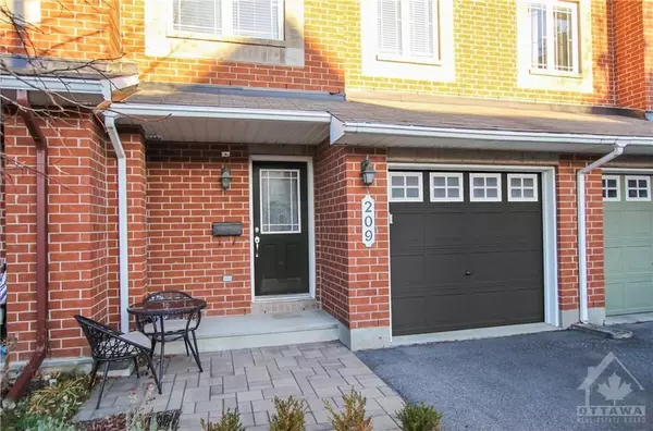 Barrhaven, ON K2J 0A8,209 MOSS GROVE ST