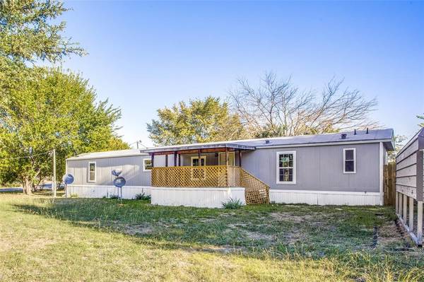 13023 COUNTY ROAD 1049, Farmersville, TX 75442