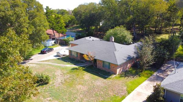 318 S Houston School Road, Lancaster, TX 75146