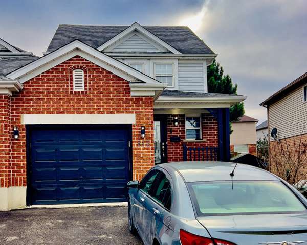 813 Fairway CRES, Kitchener, ON N2A 4B5