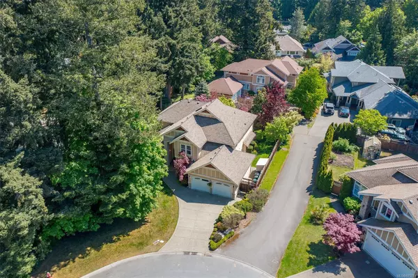 Saanich, BC V8Y 1X4,5075 Clutesi St