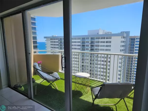 Hallandale Beach, FL 33009,1980 S Ocean Dr  #21L