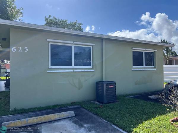 Hallandale Beach, FL 33009,625 SW 4th St  #2