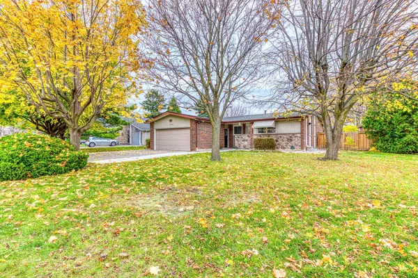 Mississauga, ON L5K 1N9,2292 Belfast CRES