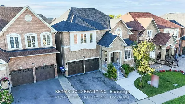 Brampton, ON L6R 2Y1,12 Castle Mountain DR