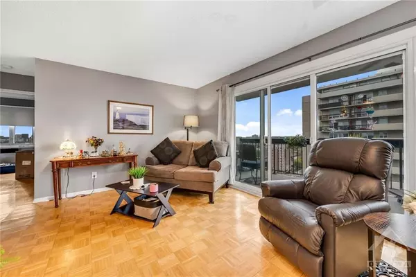 Vanier And Kingsview Park, ON K1L 8E7,158C MCARTHUR AVE #1604