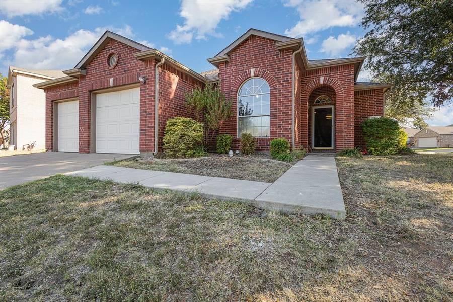 10502 Augusta Lane, Rowlett, TX 75089